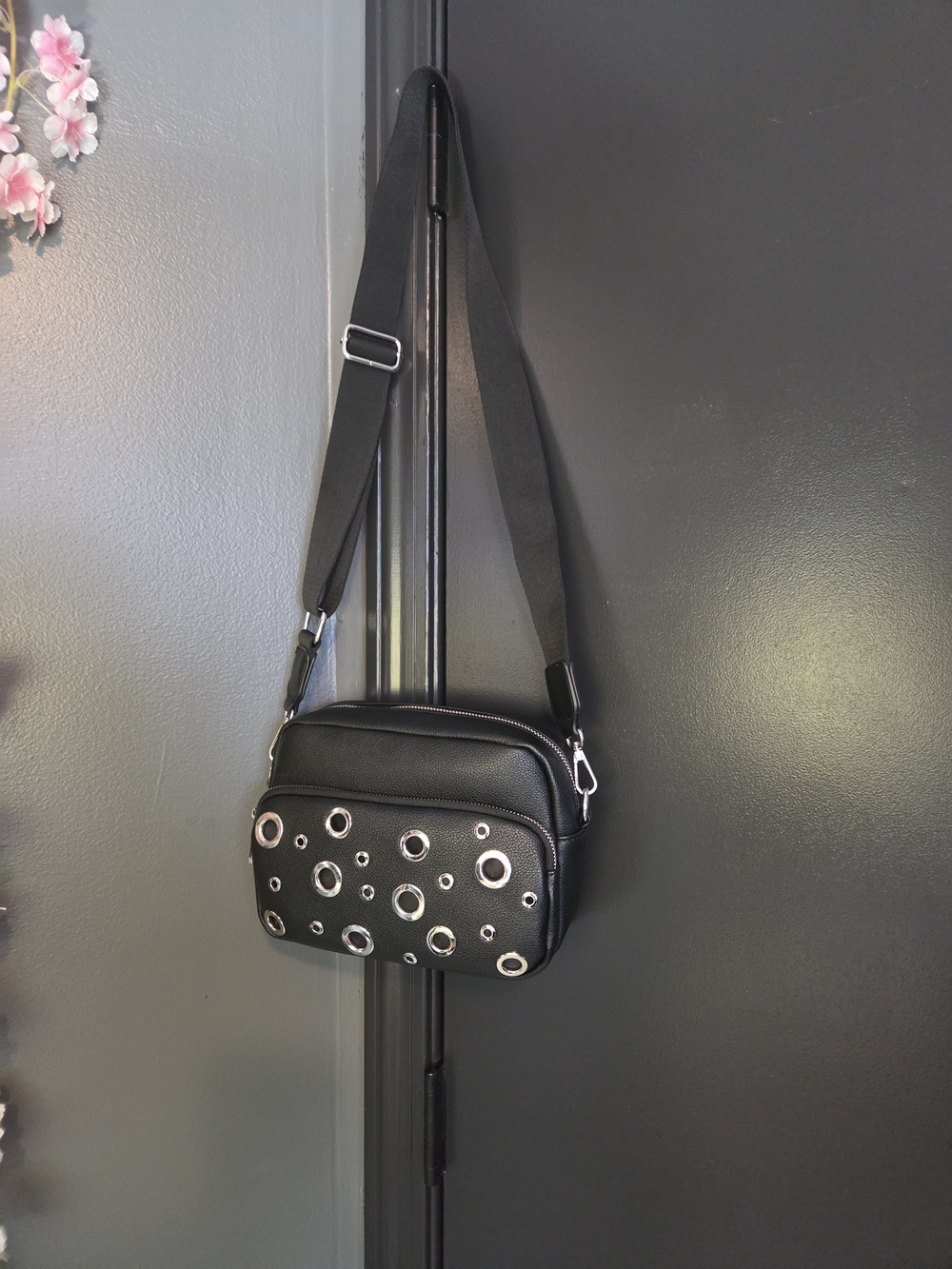 Metal Grommet Handbag - Picture 2 of 6